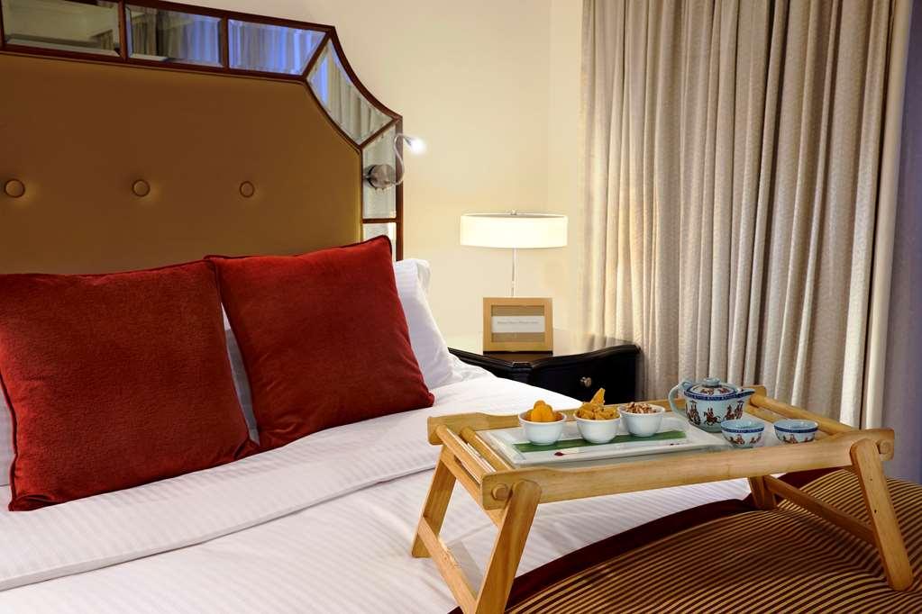 Discovery Suites Manila, Philippines Pasig City Room photo