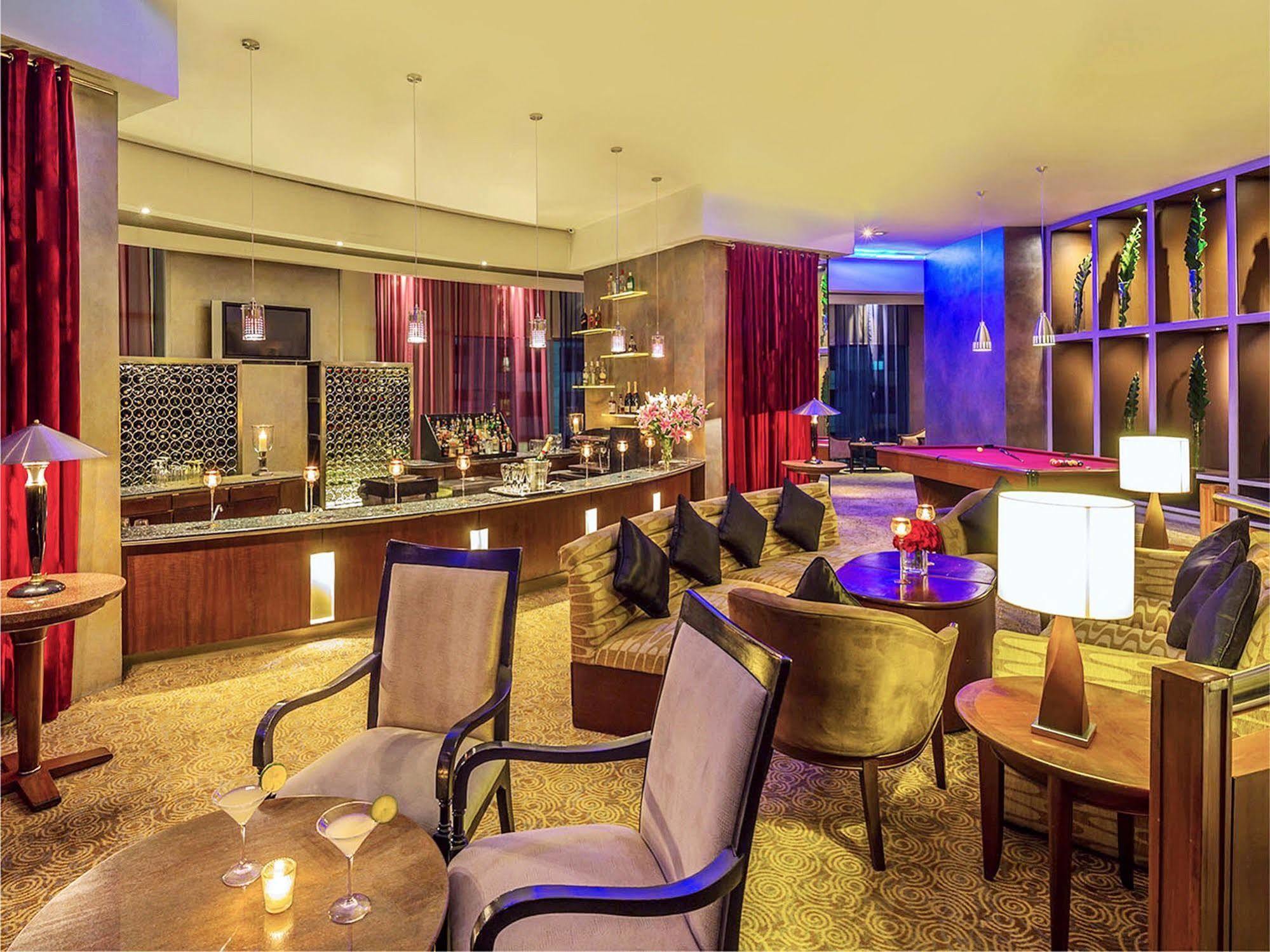 Discovery Suites Manila, Philippines Pasig City Exterior photo