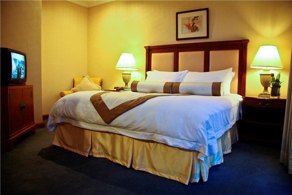 Discovery Suites Manila, Philippines Pasig City Room photo